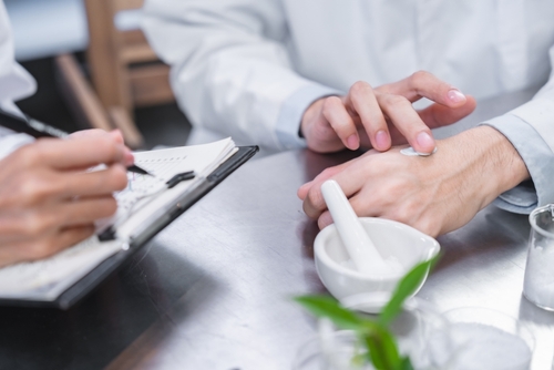 Jornada: IV JORNADA INTERPROFESIONAL DE FORMULACIÓN MAGISTRAL EN DERMATOLOGÍA